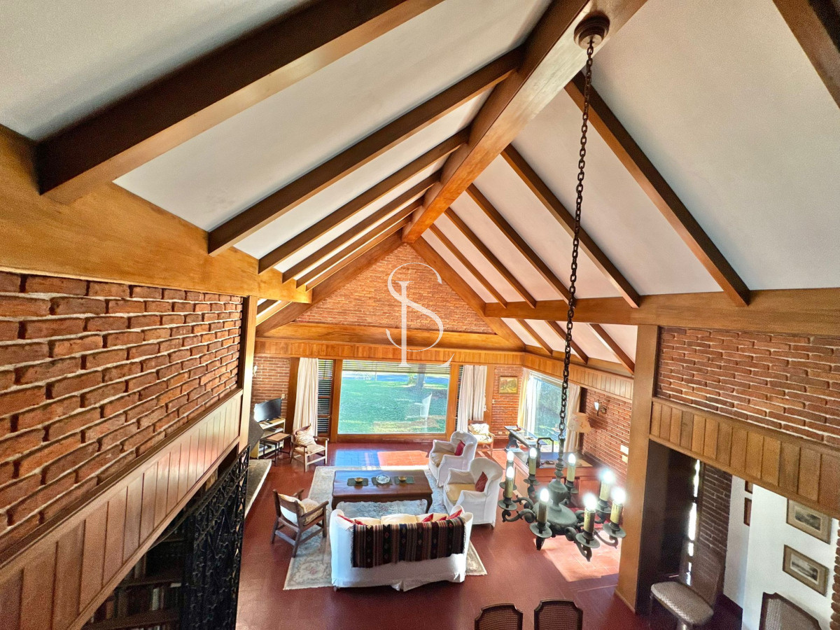 Casa ID.205 - Chalet tradicional en el corazón de San Rafael