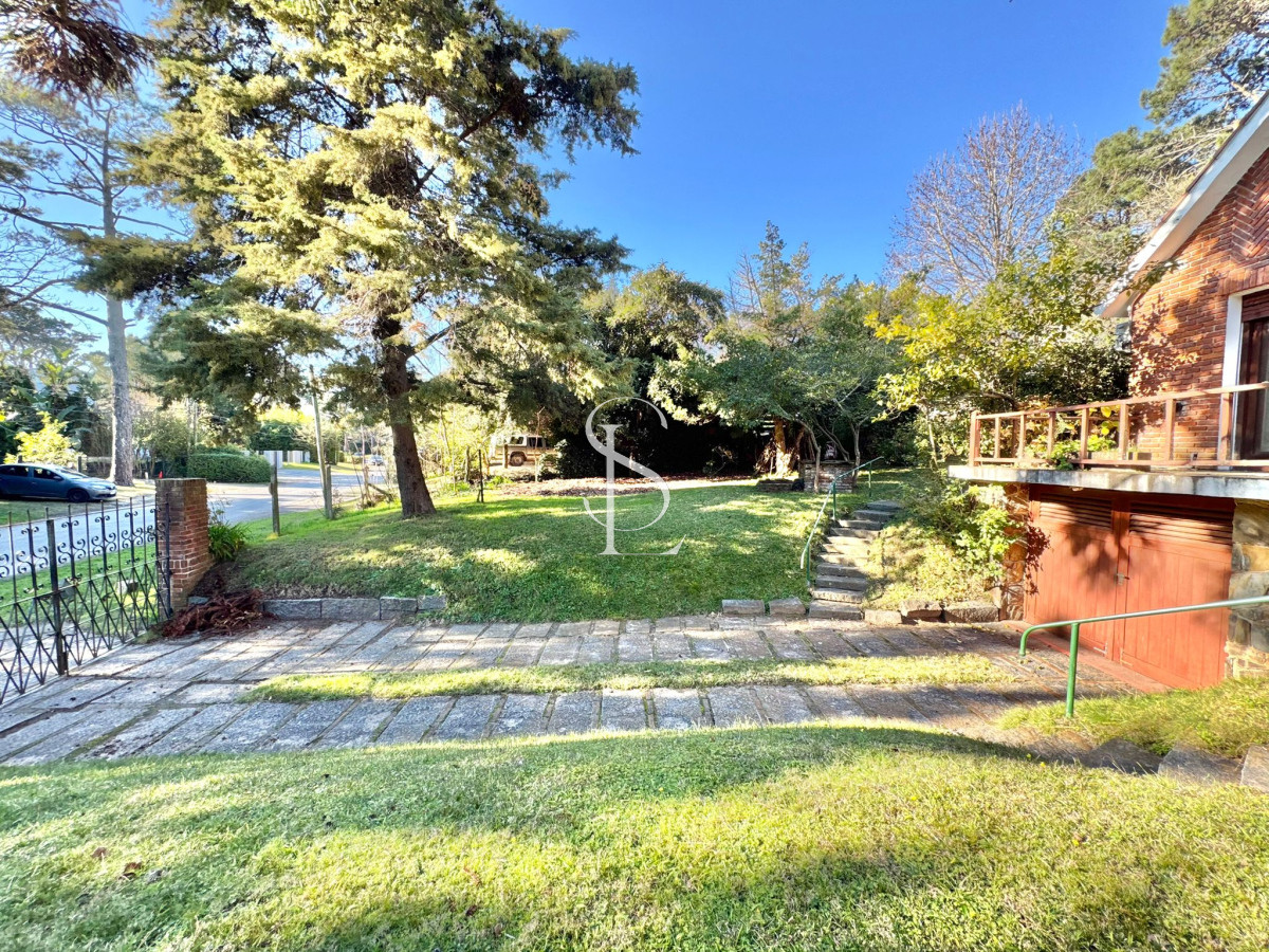 Casa ID.205 - Chalet tradicional en el corazón de San Rafael