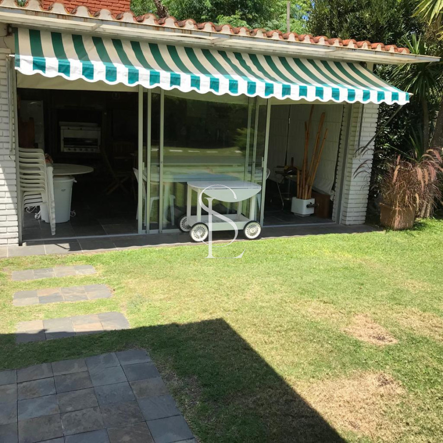 Casa ID.8 - Barrio Cantegril
