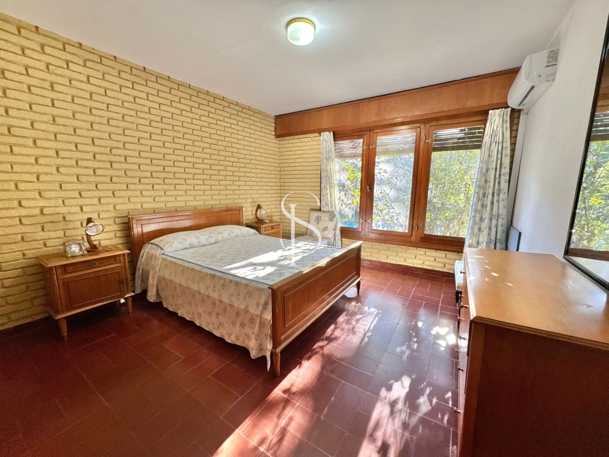 Casa ID.205 - Chalet tradicional en el corazón de San Rafael