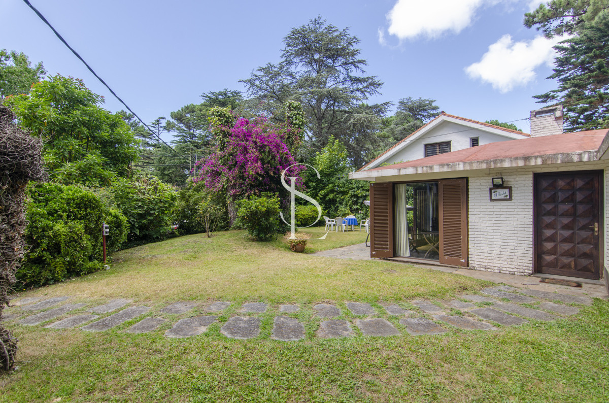 Casa ID.147 - Casa en venta , playa mansa ideal para vivir todo el año