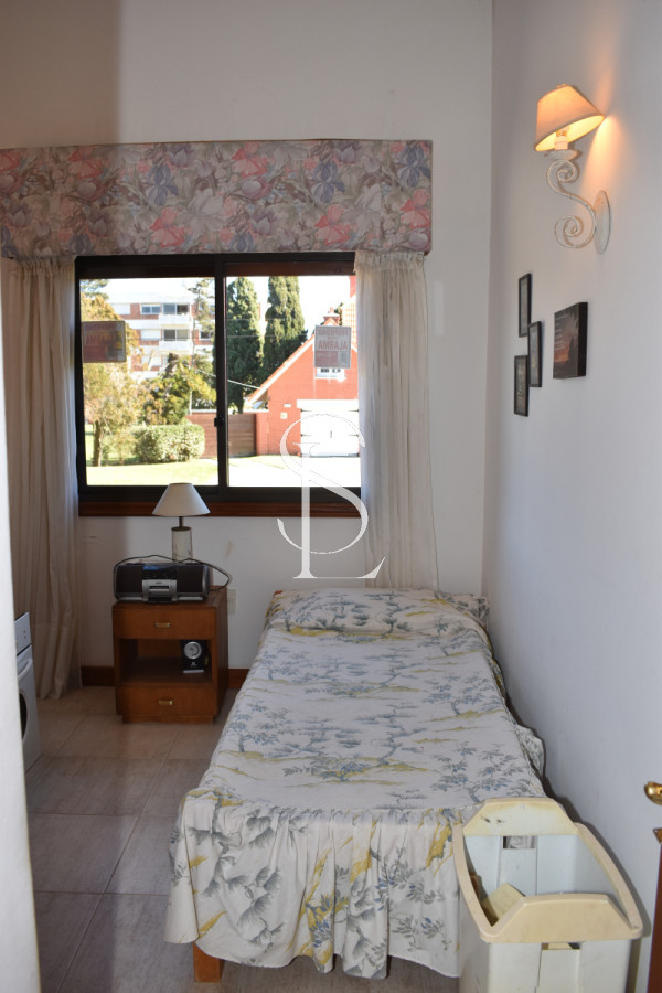 Casa ID.20 - Playa Mansa a 1 cuadra del mar