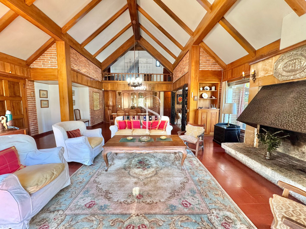 Casa ID.205 - Chalet tradicional en el corazón de San Rafael