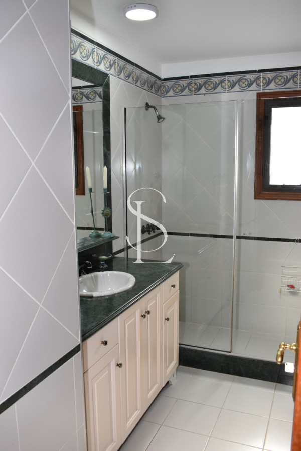 Casa ID.20 - Playa Mansa a 1 cuadra del mar