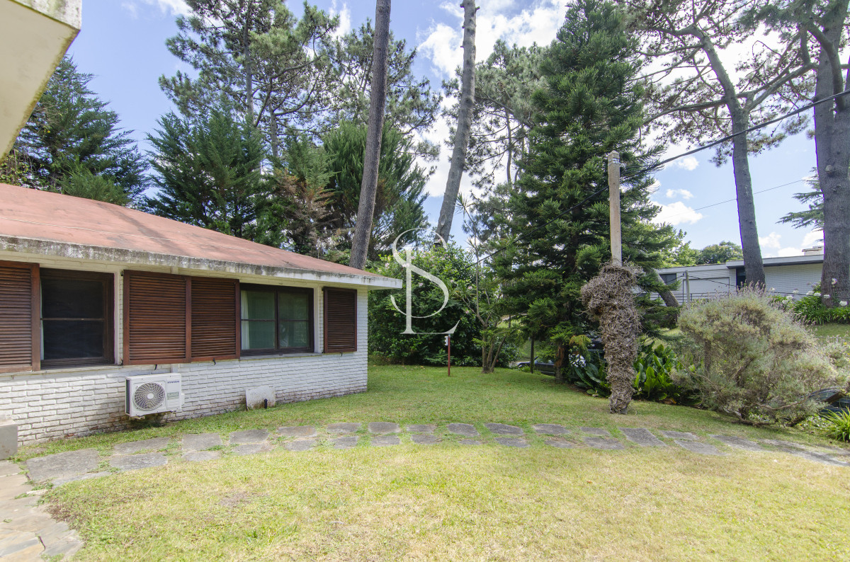 Casa ID.147 - Casa en venta , playa mansa ideal para vivir todo el año