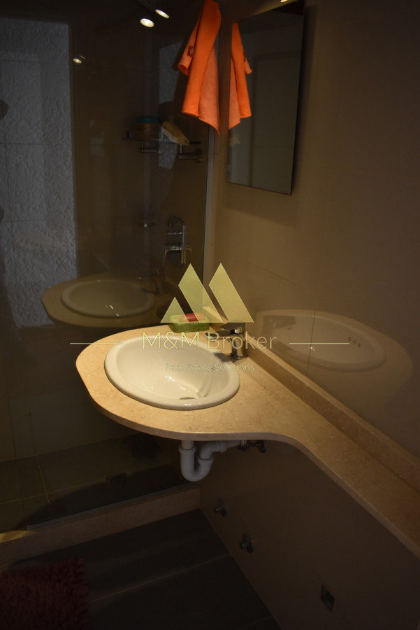 Apartamento ID.789 - Venta Apartamento Edificio frente al Mar, Punta del Este