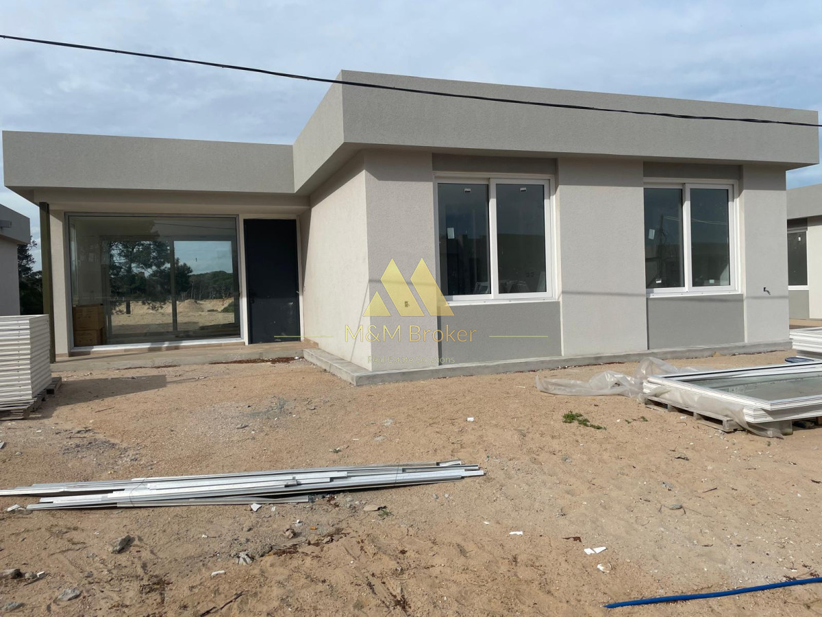 Casa ID.825 - Venta de Casa en Exclusivo Barrio Privado - Punta Ballena