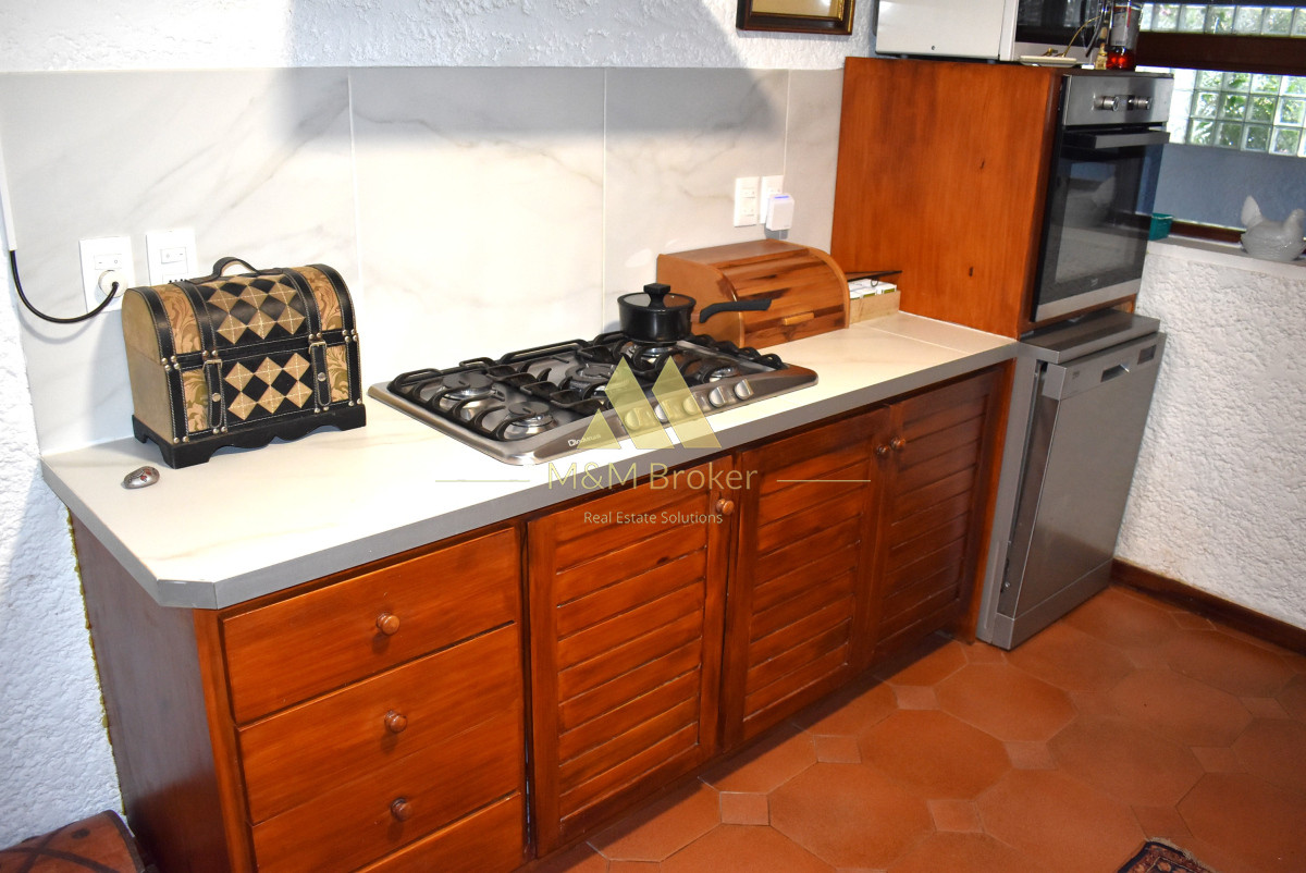 Casa ID.797 -  Cabaña luminosa con jardín privado en Pinares, Punta del Este