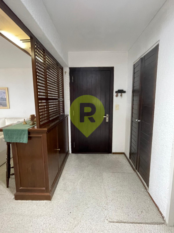 https://ri.com.uy/f/556/0/1200/0/0/0/3cce87f989e0c4624e756f316f78dea8.jpg