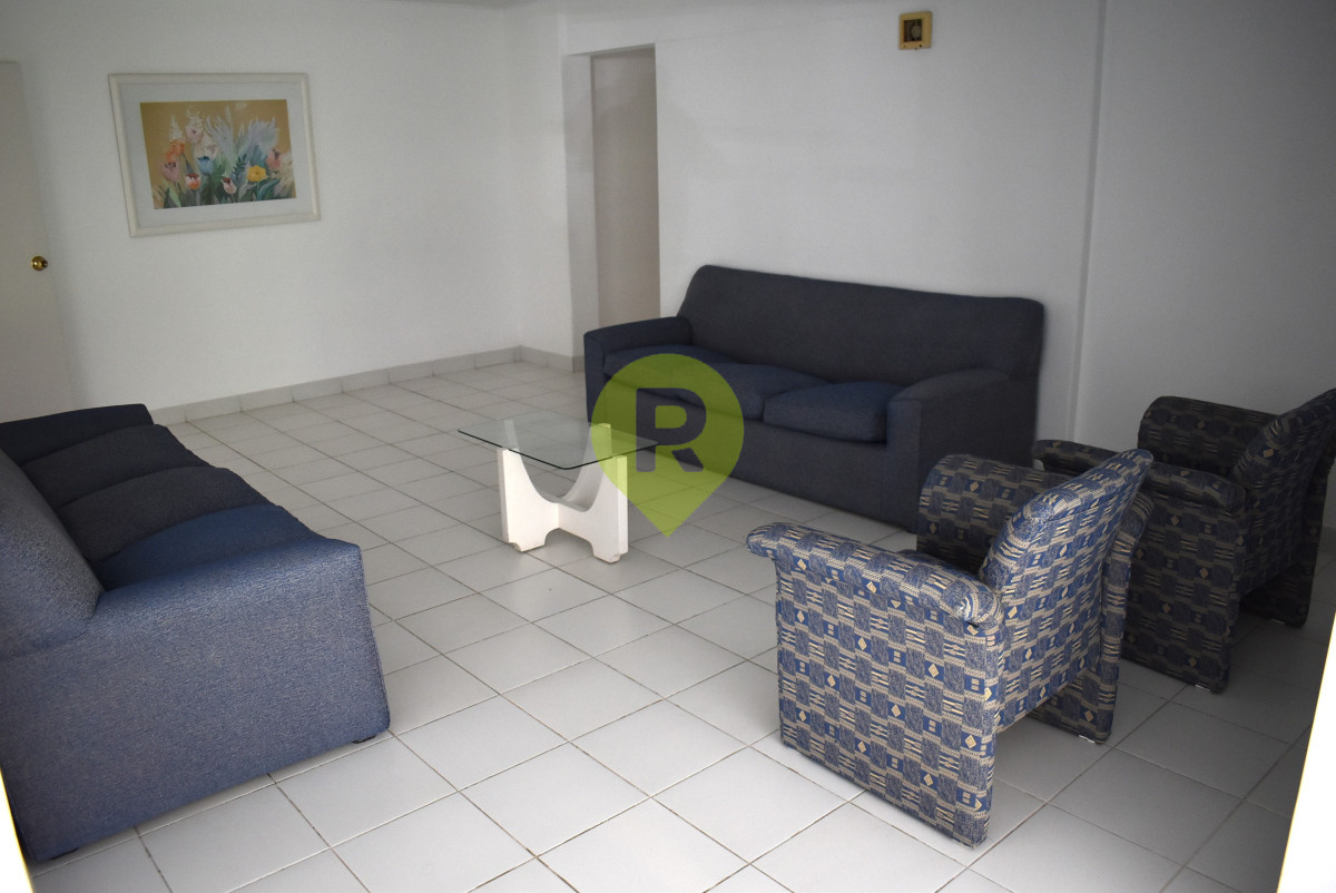 https://ri.com.uy/f/556/0/1200/0/0/0/653c6076f371c1febd95720939550d5a.jpg