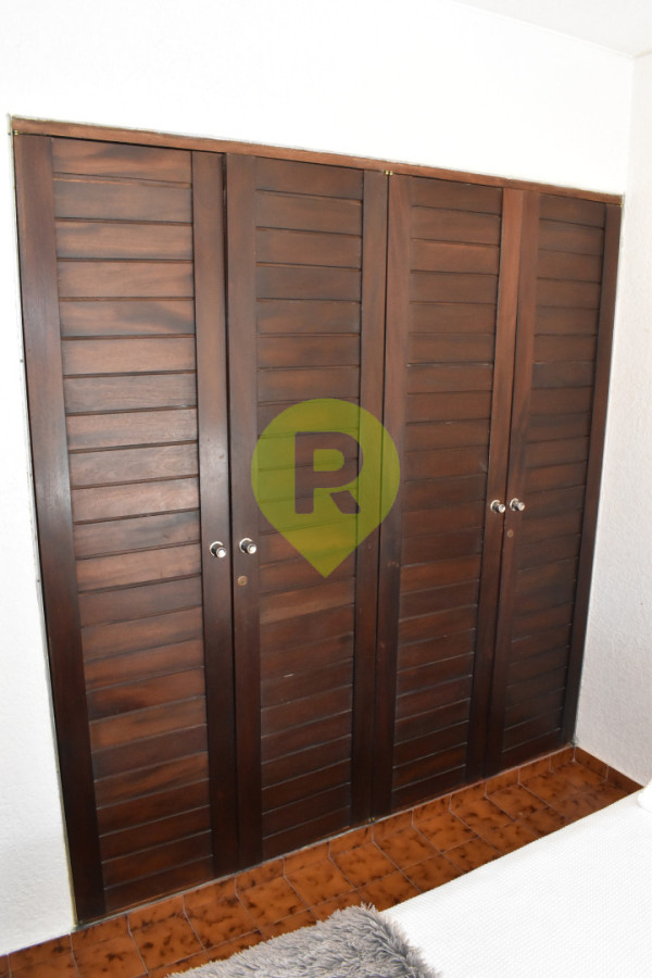 https://ri.com.uy/f/556/0/1200/0/0/0/d6c1bf8e13c06cabab9794c37961e0ab.jpg