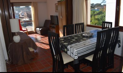 Venta Apartamento Edificio frente al Mar, Punta del Este
