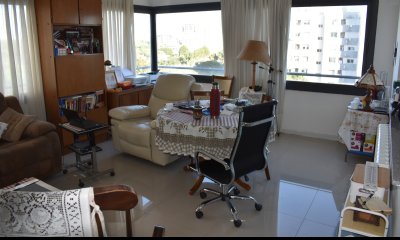 Apartamento esquinero en venta ? Excelente Inversión para Renta