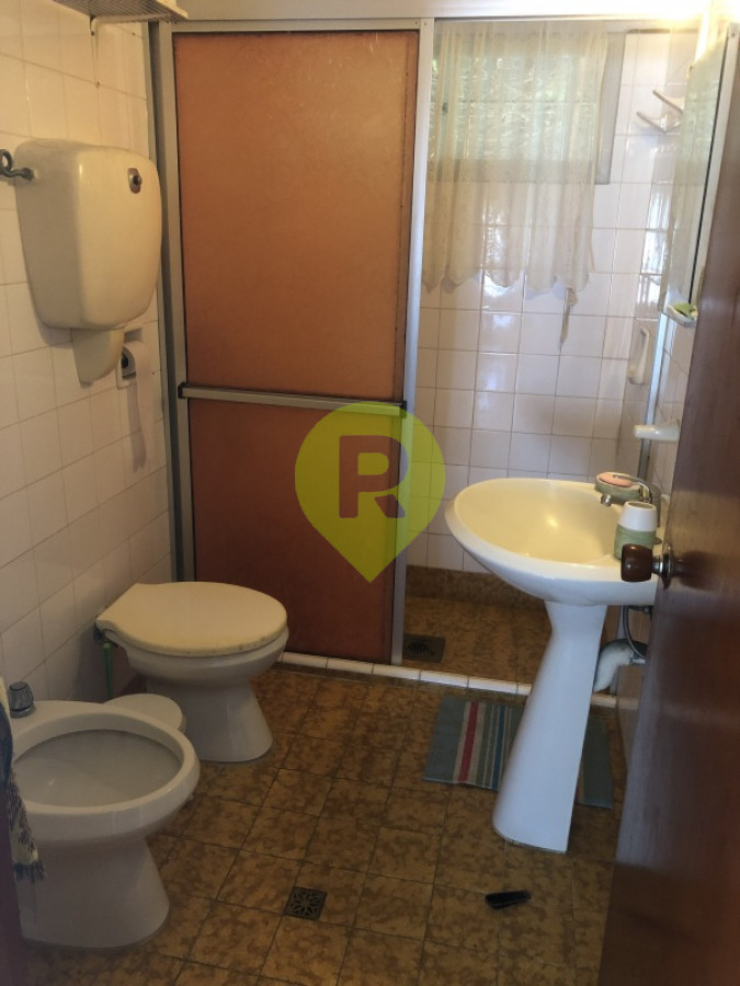 https://ri.com.uy/f/556/1/1200/0/0/0/12075.jpg