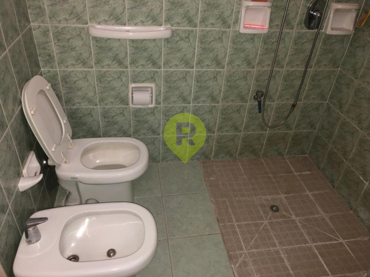 https://ri.com.uy/f/556/1/1200/0/0/0/13123.jpg