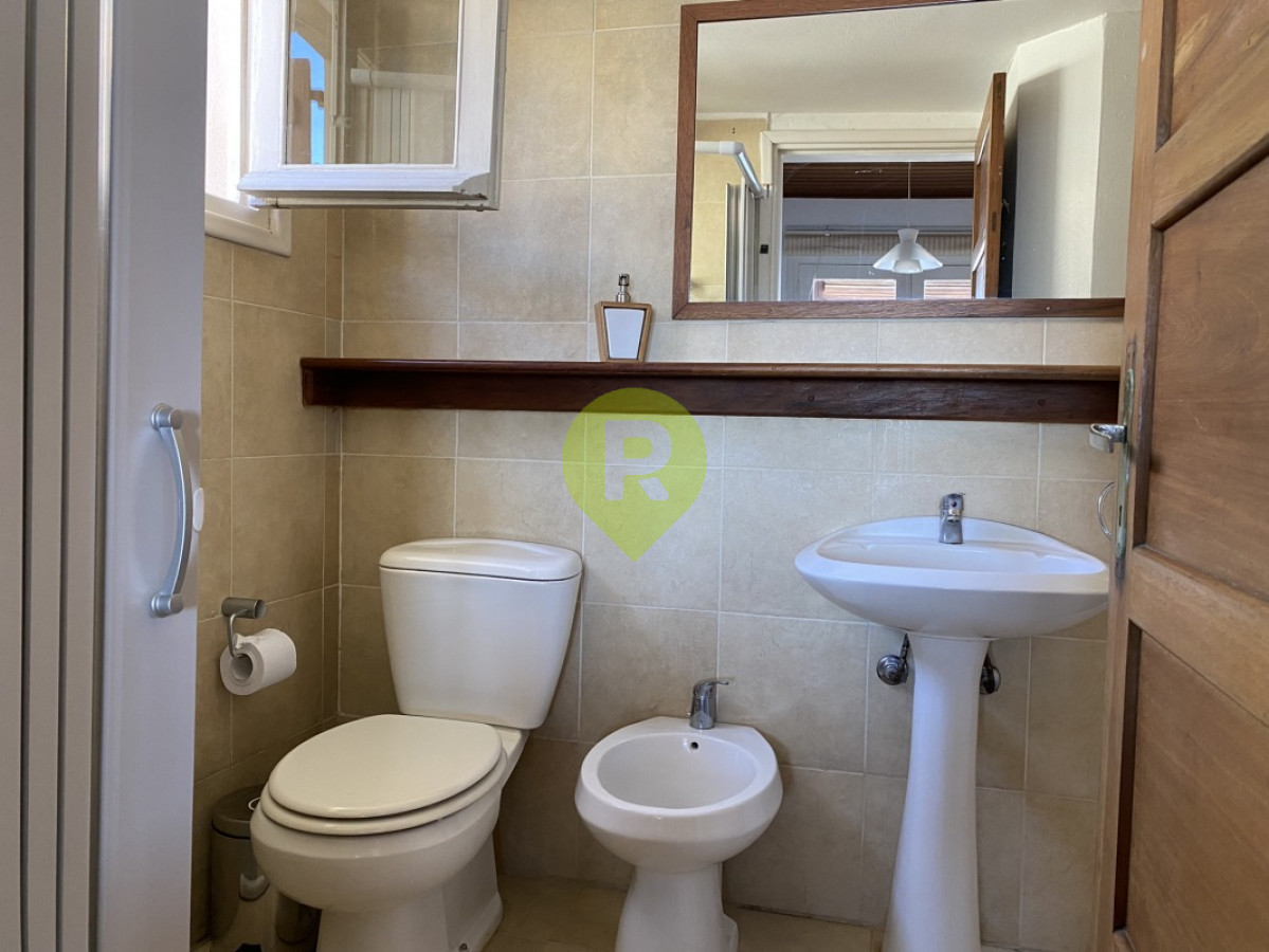 https://ri.com.uy/f/556/1/1200/0/0/0/15197.jpg