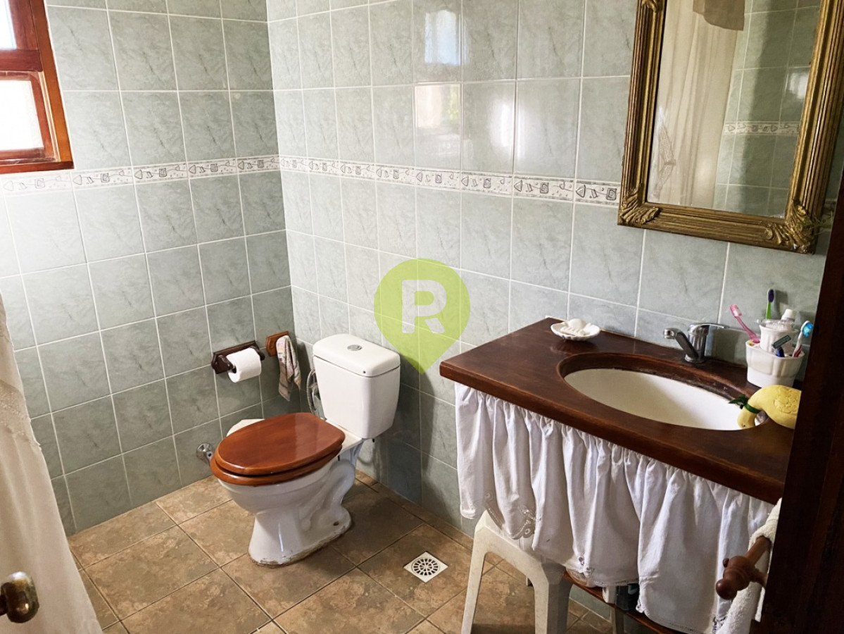 https://ri.com.uy/f/556/1/1200/0/0/0/16091.jpg