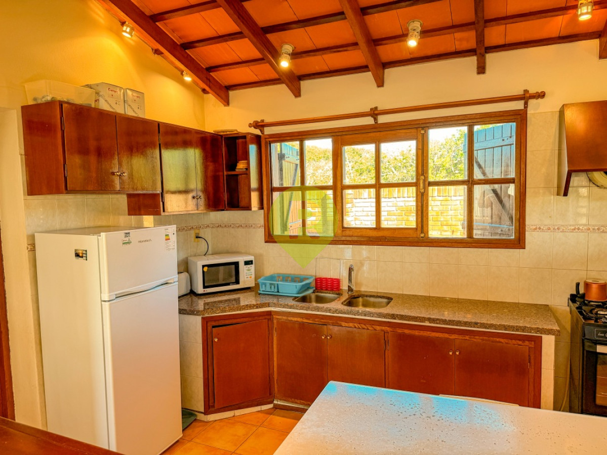 https://ri.com.uy/f/556/1/1200/0/0/0/17476.jpg