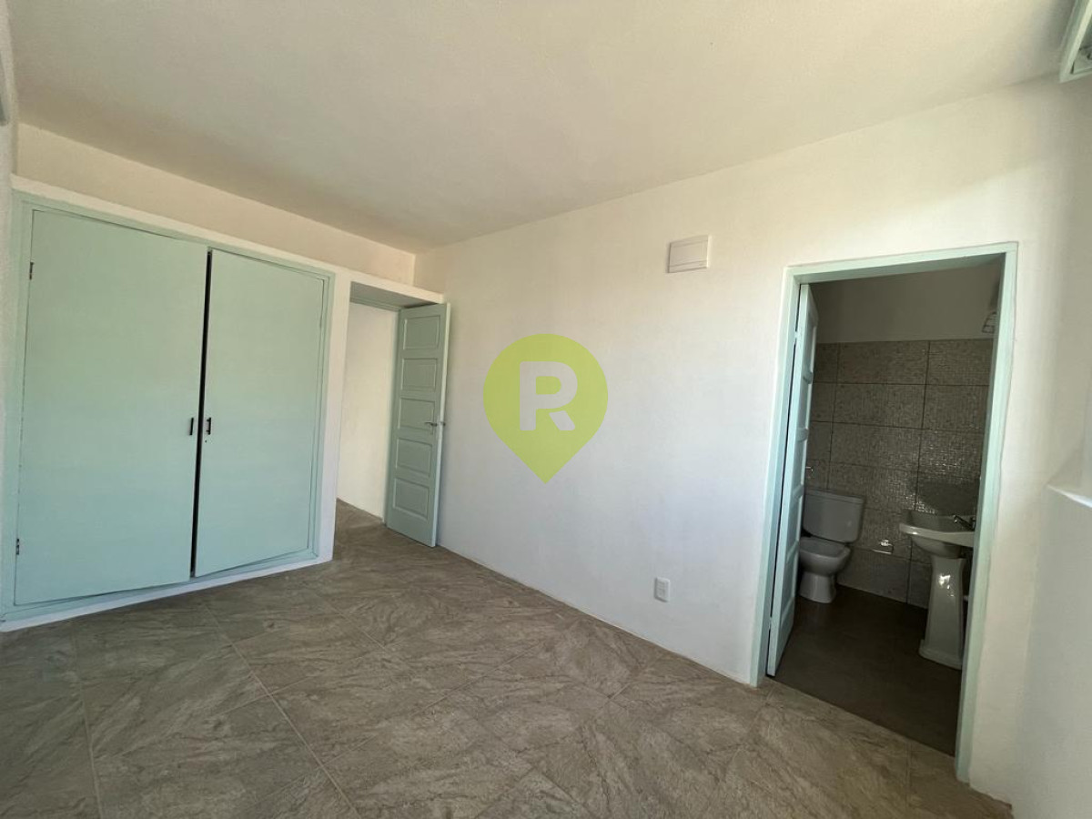 https://ri.com.uy/f/556/1/1200/0/0/0/6c43ba7ba34e385a5a1a52bbec78d3a1.jpg