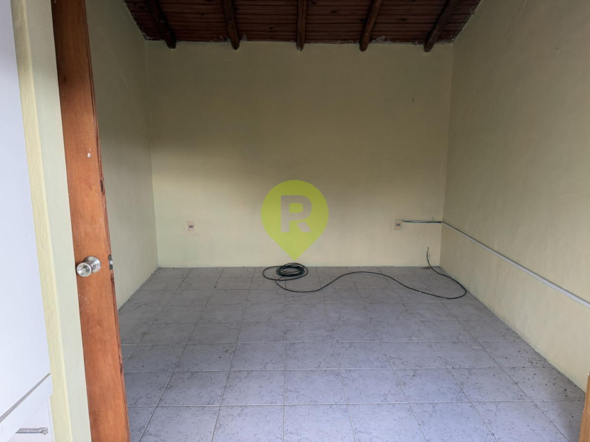 https://ri.com.uy/f/556/1/1200/0/0/0/6f3d5310e19bd9a81b124c80588cd01f.jpg
