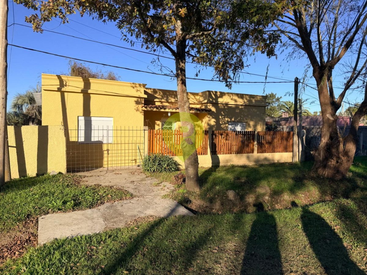 https://ri.com.uy/f/556/1/1200/0/0/0/90570a9365bbf4a727744ee3d956f83e.jpg