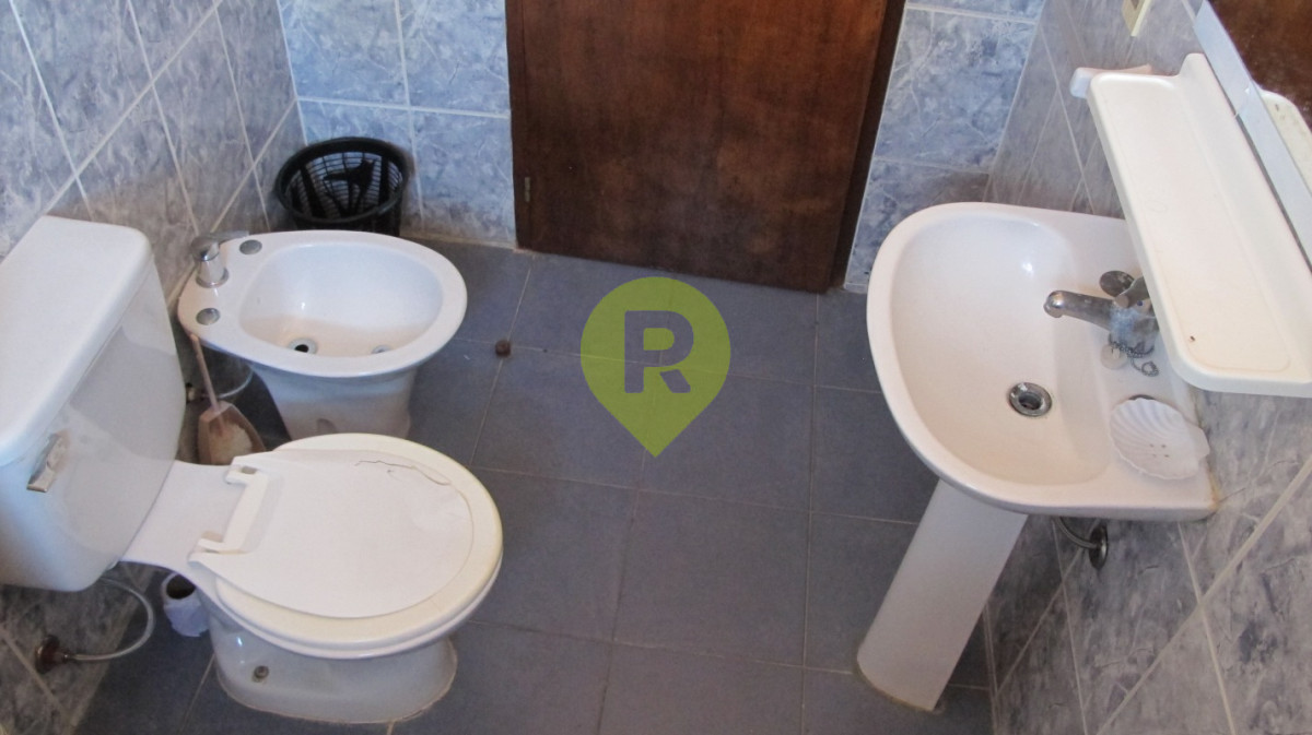 https://ri.com.uy/f/556/1/1200/0/0/0/9386.jpg