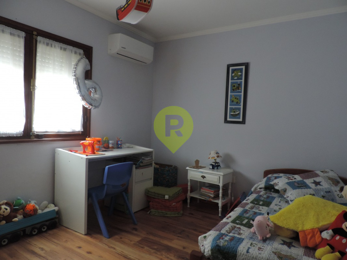 https://ri.com.uy/f/556/1/1200/0/0/0/9535.jpg