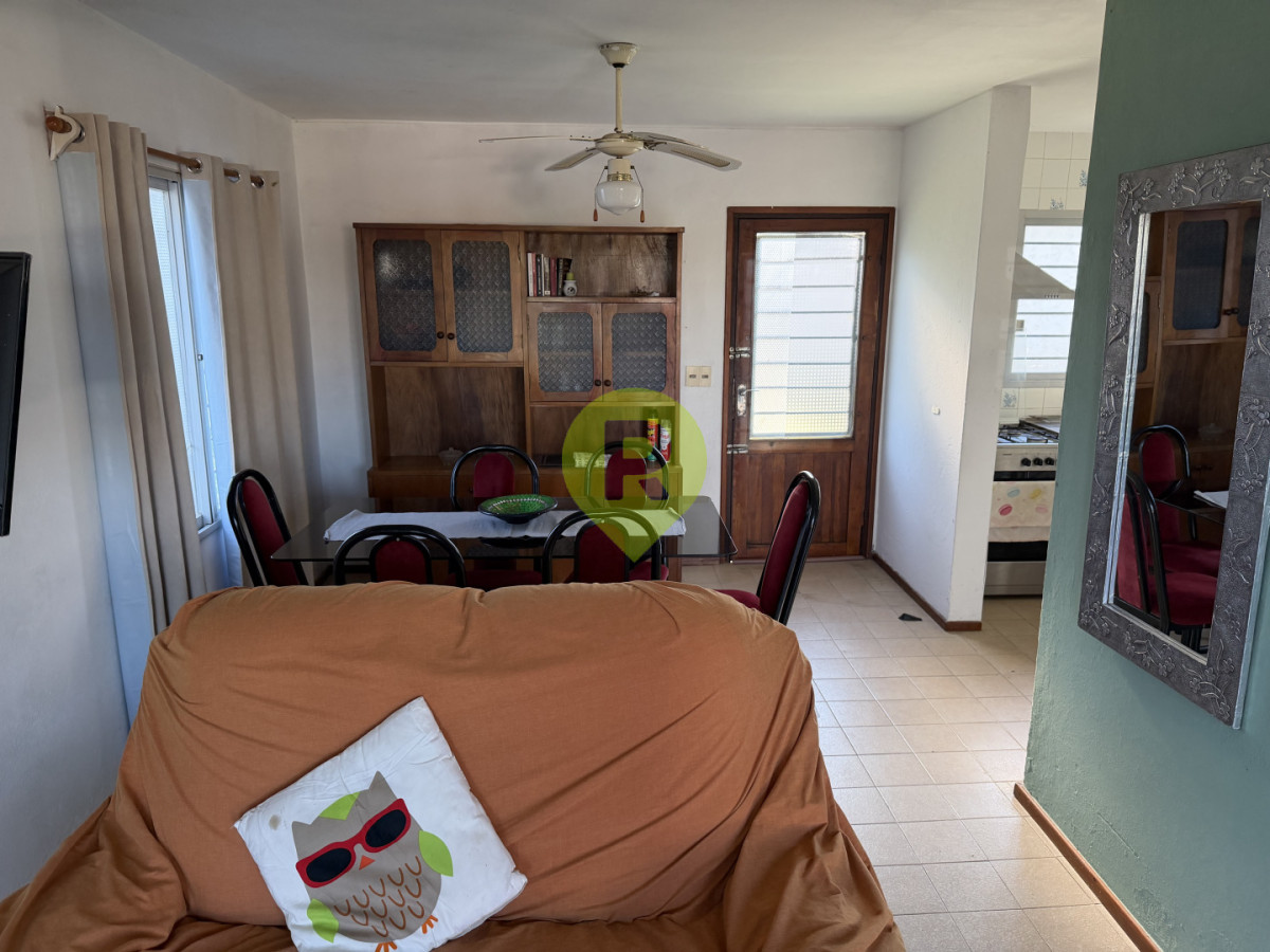 https://ri.com.uy/f/556/1/1200/0/0/0/c3caf73867fc0930023434e32bbfd33e.jpg