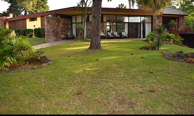 Venta ? Importante Chalet Tradicional con Gran Jardín en Punta del Este