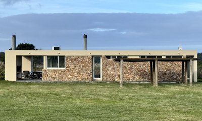 La propiedad se encuentra en el el barrio cerrado Tajamares de La Pedrera.-