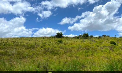 Ubicado a pocos kilómetros de Rocha y muy próximo a cerro aspero