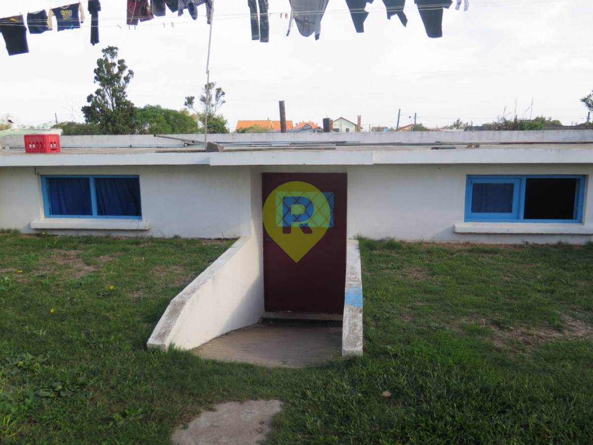 https://ri.com.uy/f/556/4/1200/0/0/0/7652.jpg