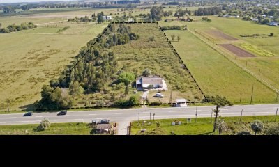 Lote de 27.000 m2 - zona urbana.