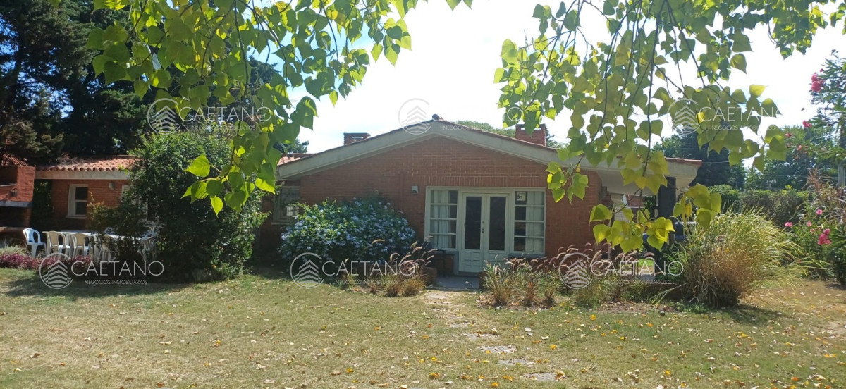 Casa de 3 dormitorios en zona Cantgril en Venta