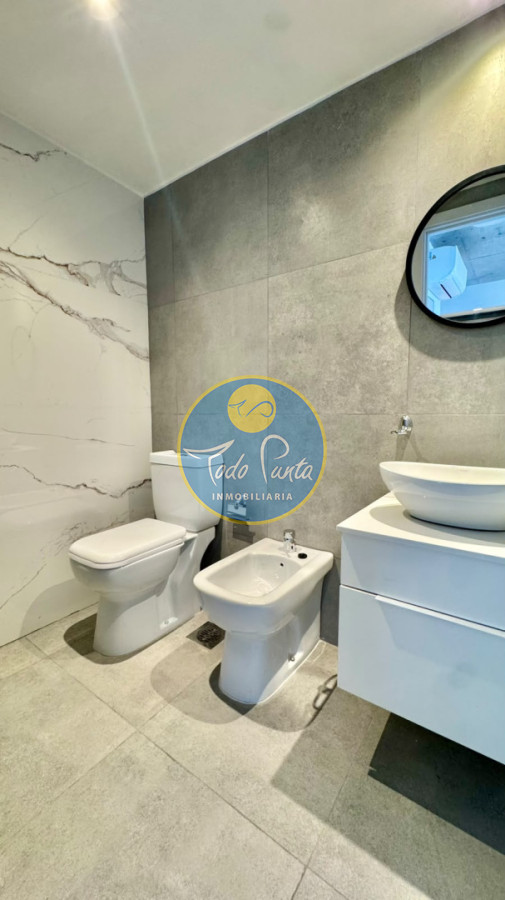 Miniatura de Apartamento de 2 dormitorios en Mansa, Punta del Este | Todo Punta