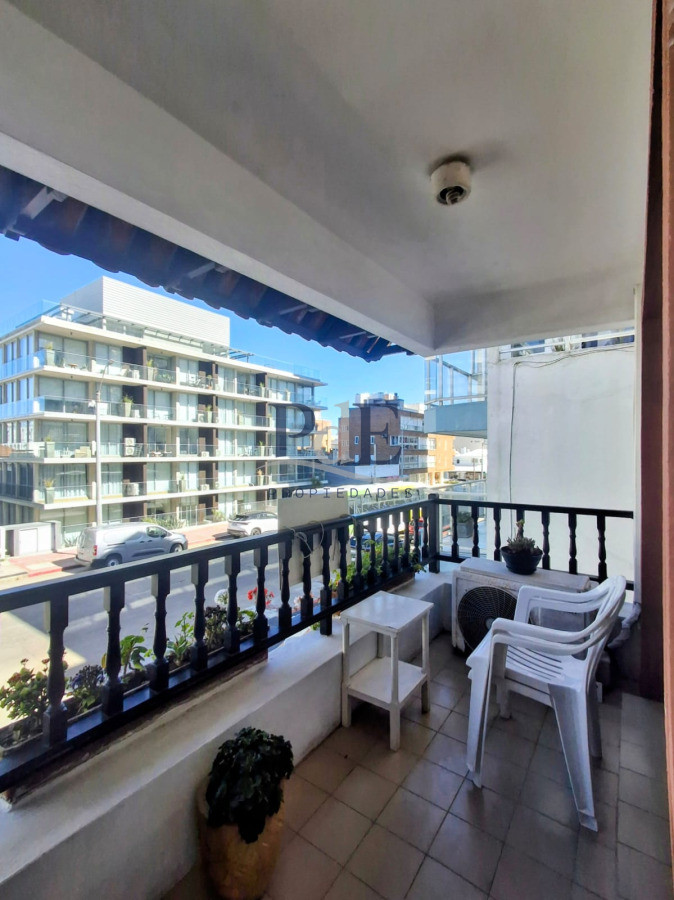 Apartamento de 1 dormitorio con cochera x 2 vehículos. Península - Imagen 11