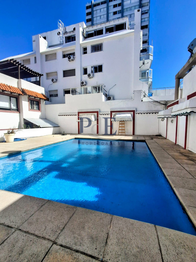 Apartamento de 1 dormitorio con cochera x 2 vehículos. Península