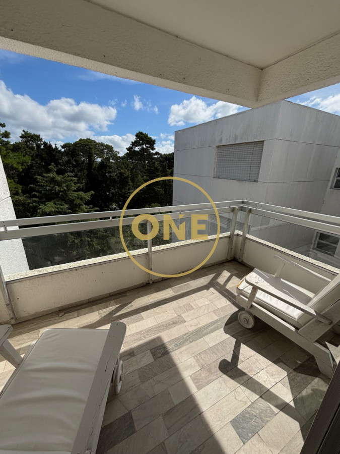 Apartamento ID.4 - Apartamento en alquiler anual en inmejorable ubicación 