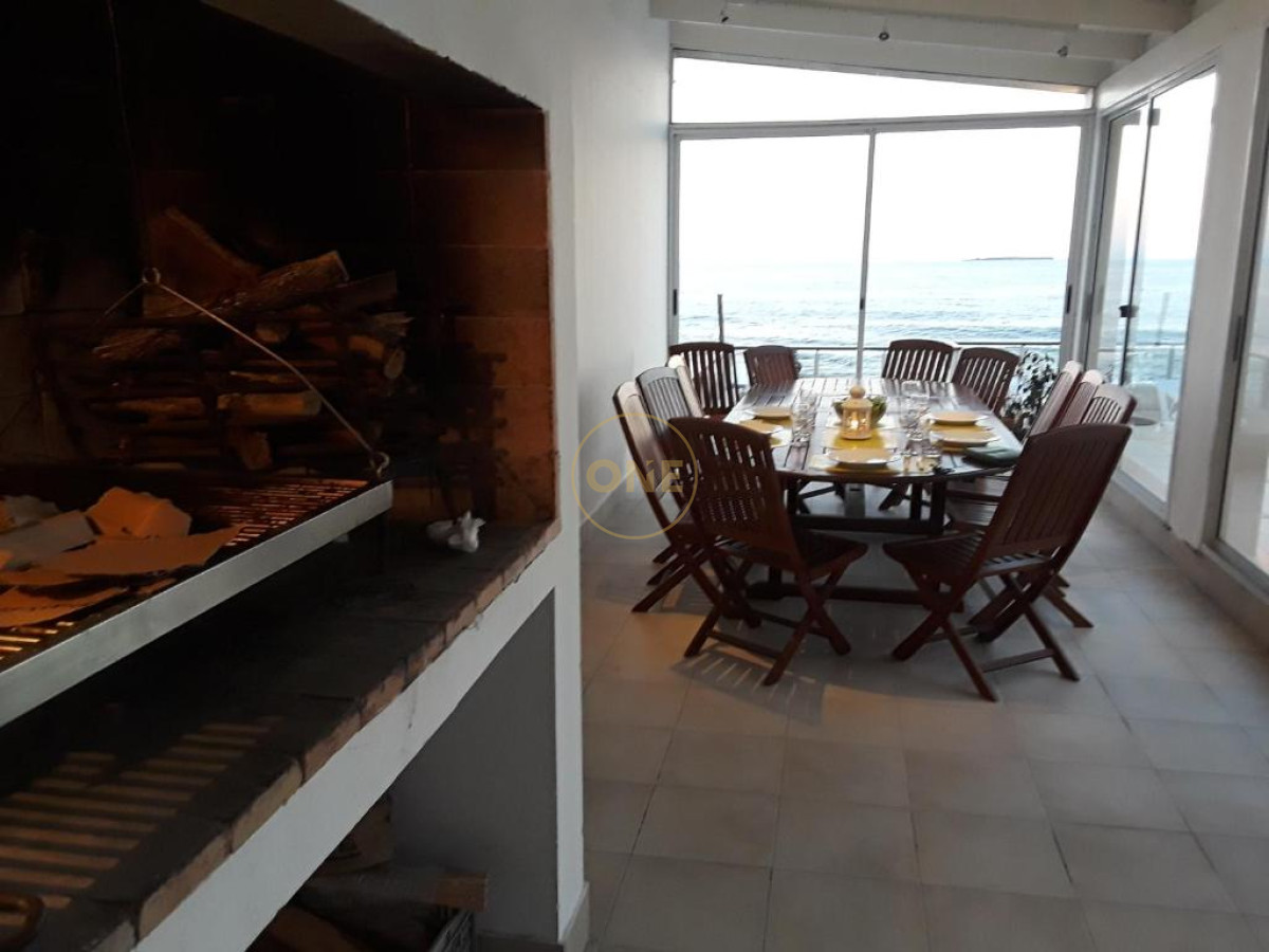 Apartamento ID.1593 - venta apartamento 2 dormitorios en Península frente al mar - Punta del Este