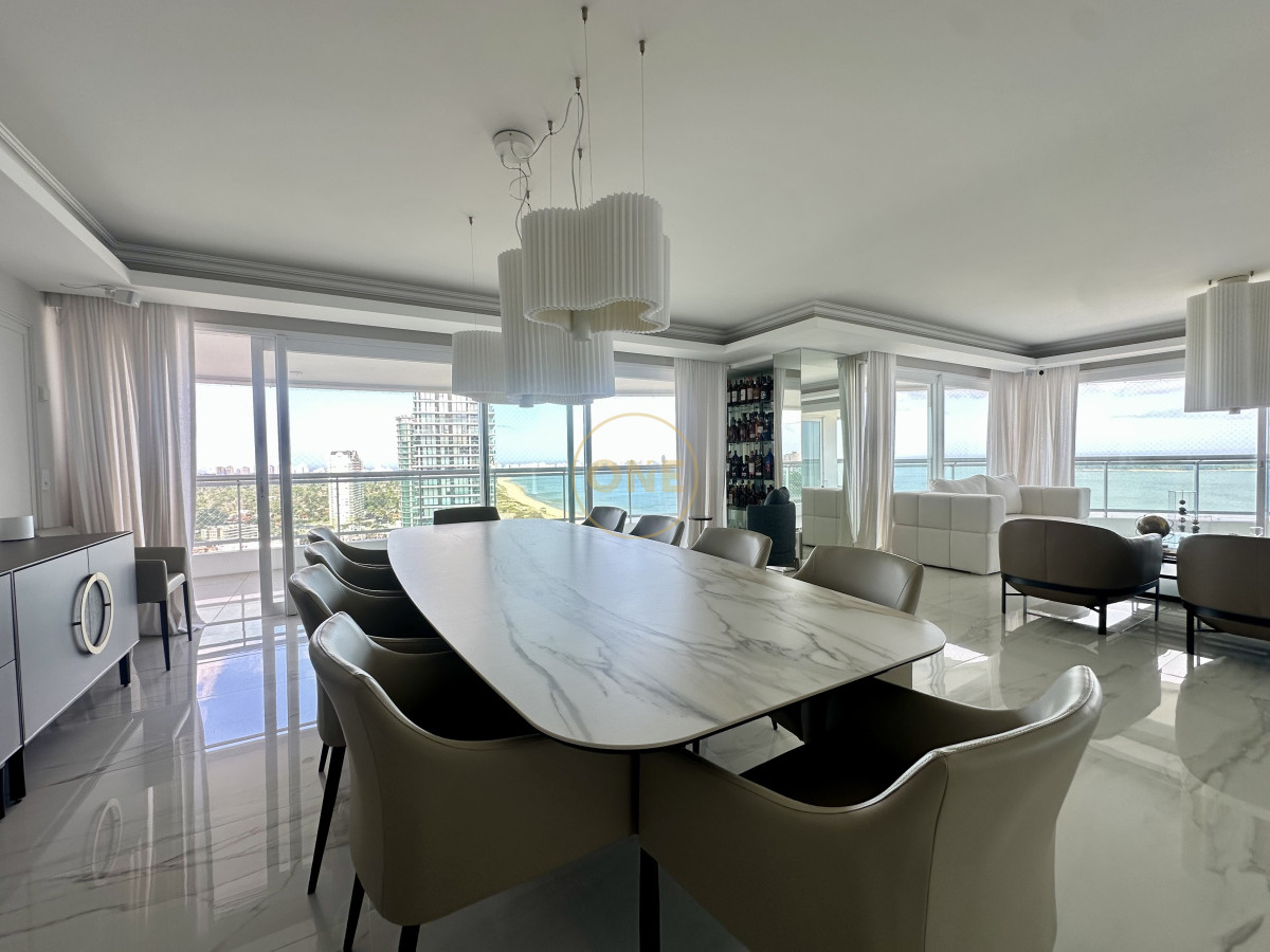 Apartamento ID.1885 - Apartamento en venta playa Mansa Punta del Este 