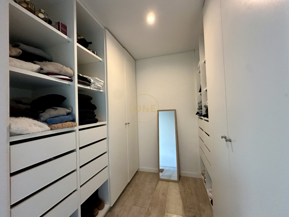 Apartamento ID.1943 - Apartamento en venta 3 suites playa Mansa Punta del Este 