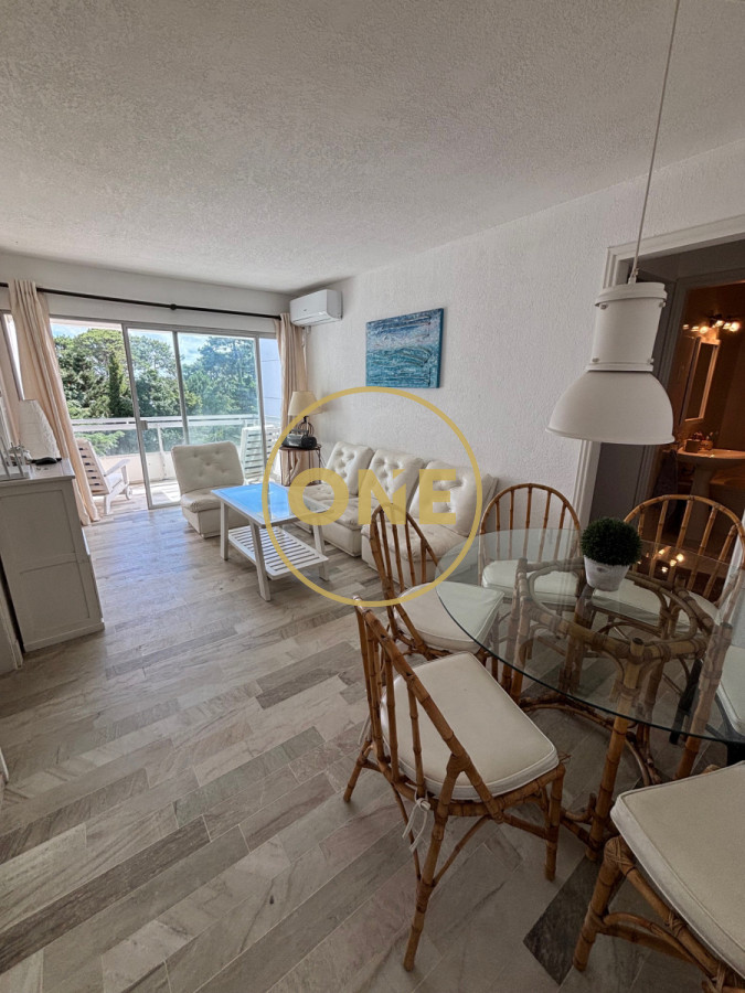 Apartamento ID.4 - Apartamento en alquiler anual en inmejorable ubicación 