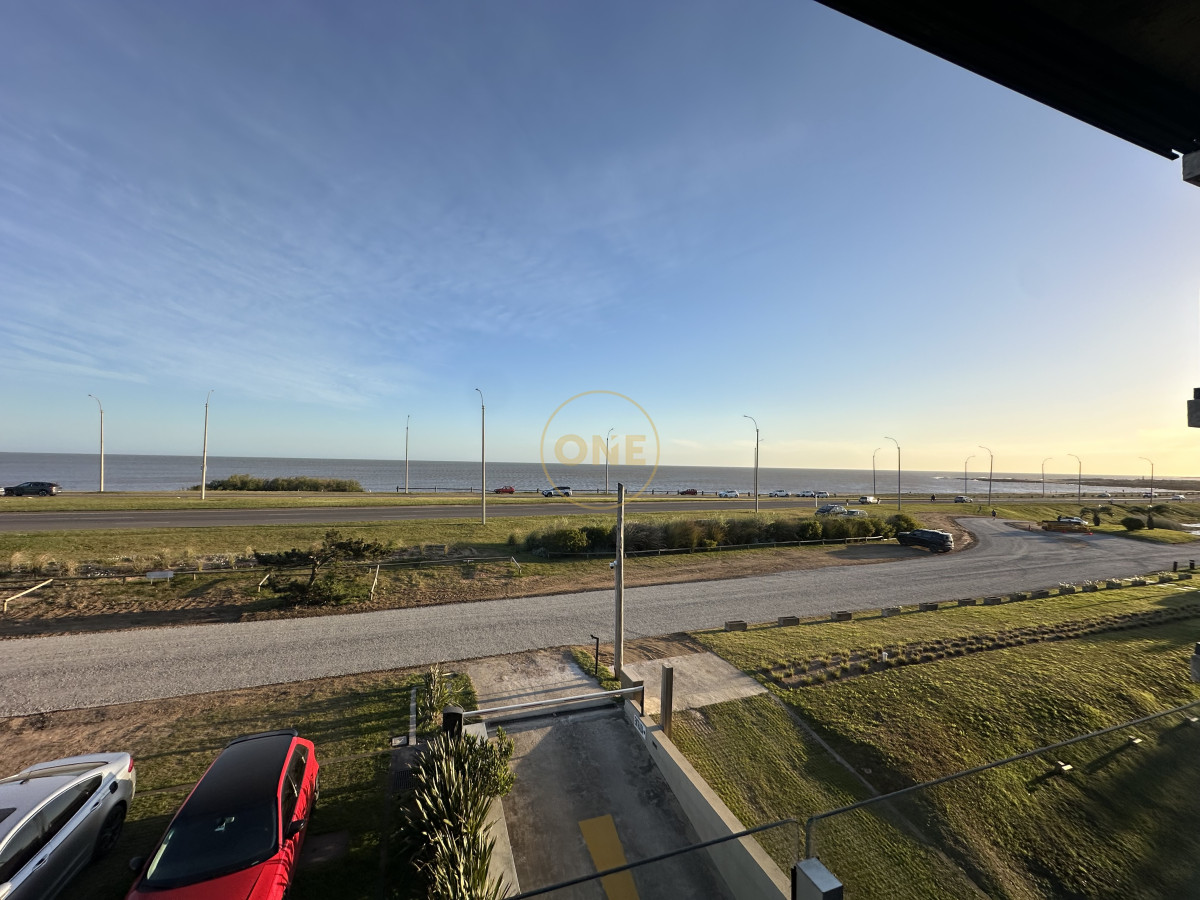 Apartamento ID.1943 - Apartamento en venta 3 suites playa Mansa Punta del Este 