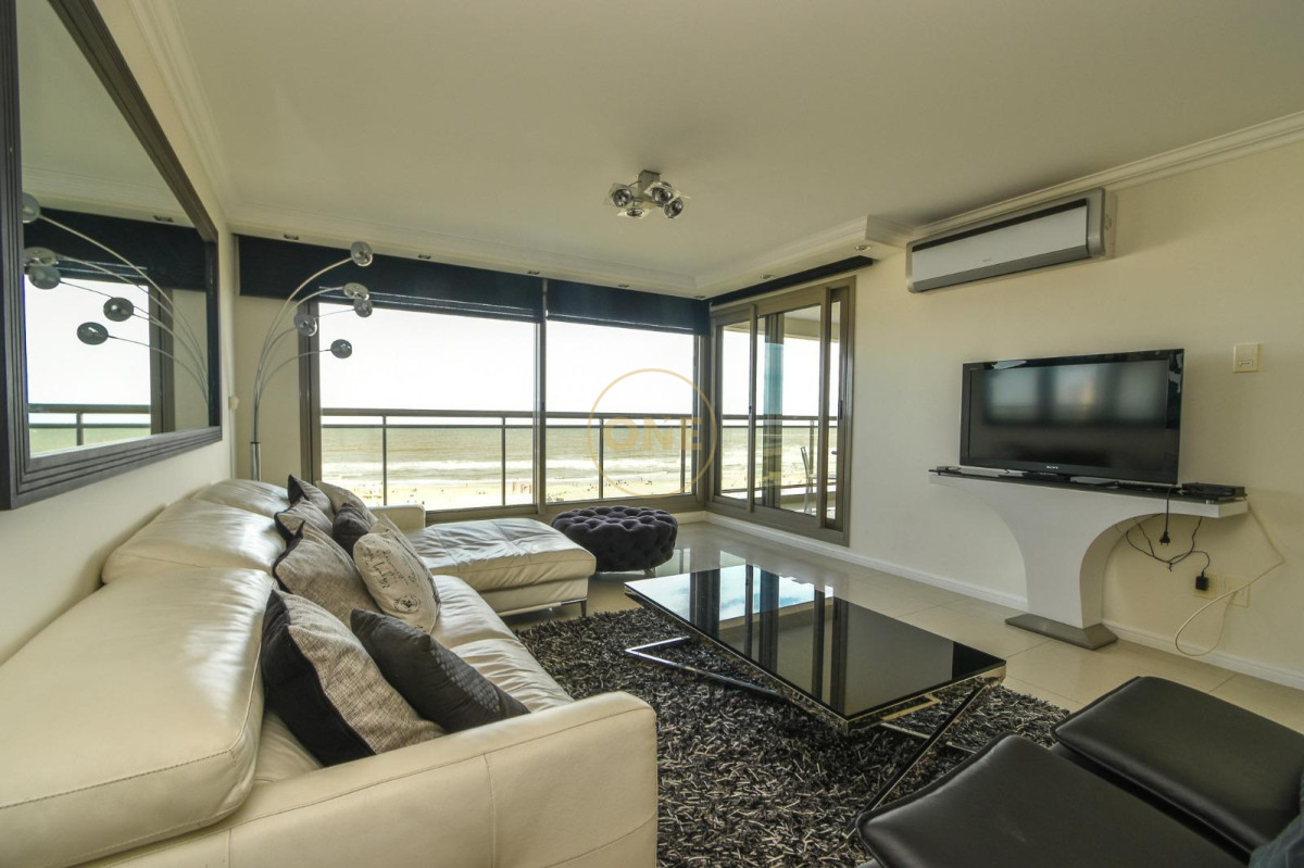 Apartamento ID.2080 - Apartamento 3 Dormitorios en Imperiale Torre II Punta del Este