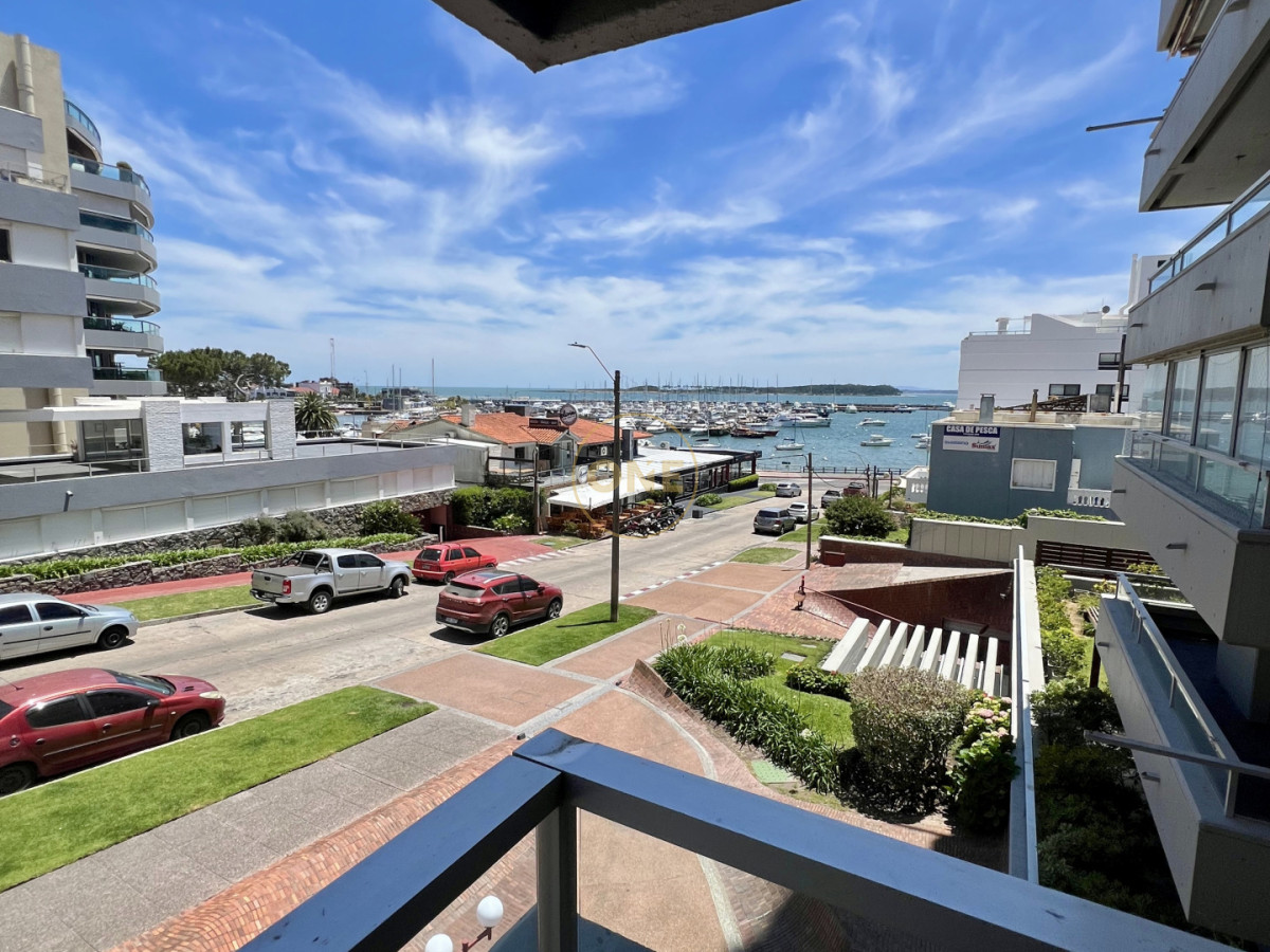 Apartamento ID.2028 - Exclusivo apartamento 3 dormitorios Peninsula Punta del Este en venta