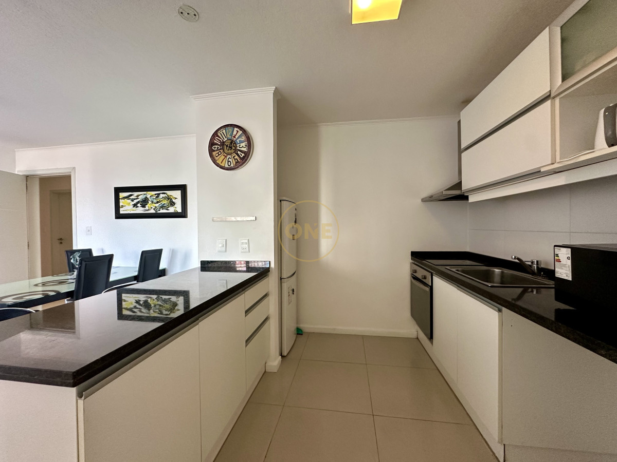 Apartamento ID.1782 - Venta Apartamento playa Brava Vista al mar 2 Dormitorios 