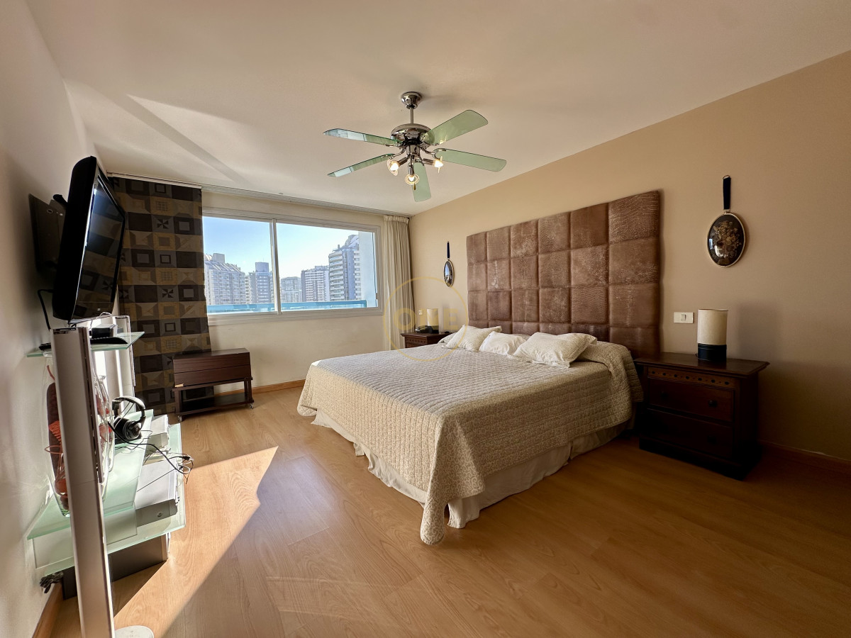 Apartamento ID.2021 - Apartamento en venta 3 Dormitorios playa Brava Punta del Este 