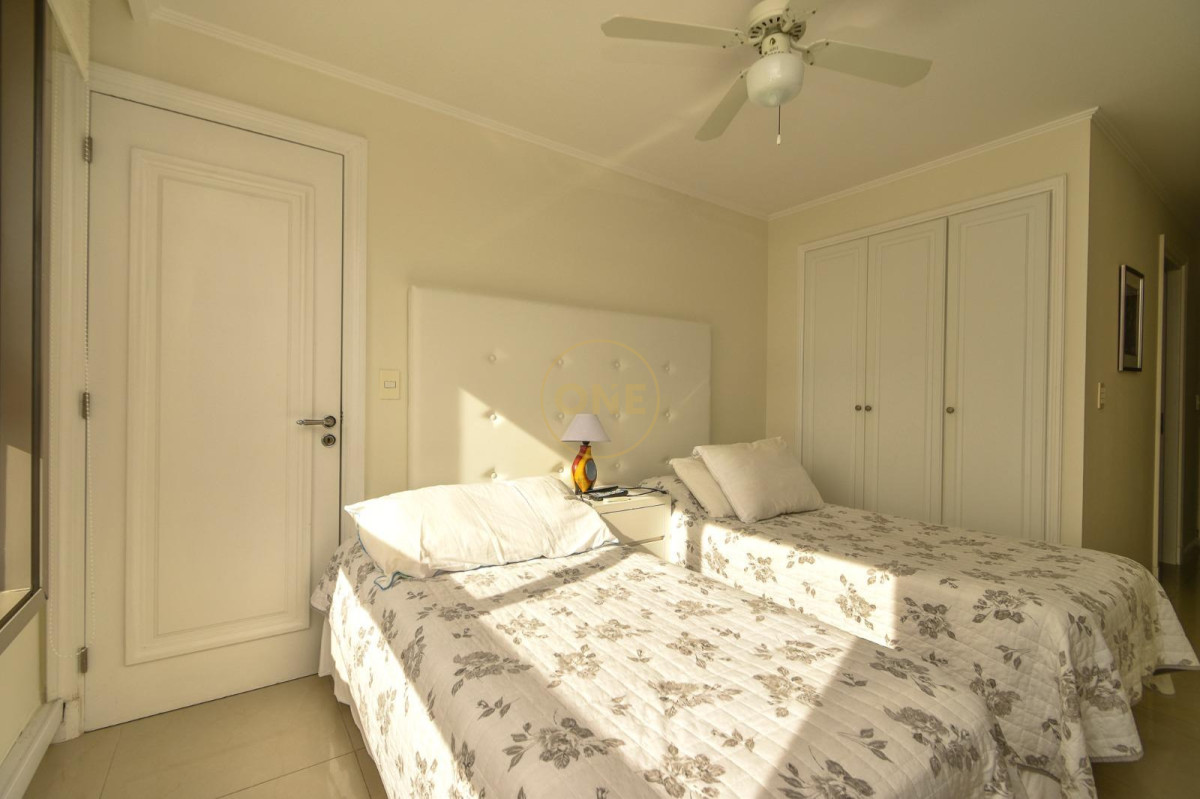 Apartamento ID.2080 - Apartamento 3 Dormitorios en Imperiale Torre II Punta del Este