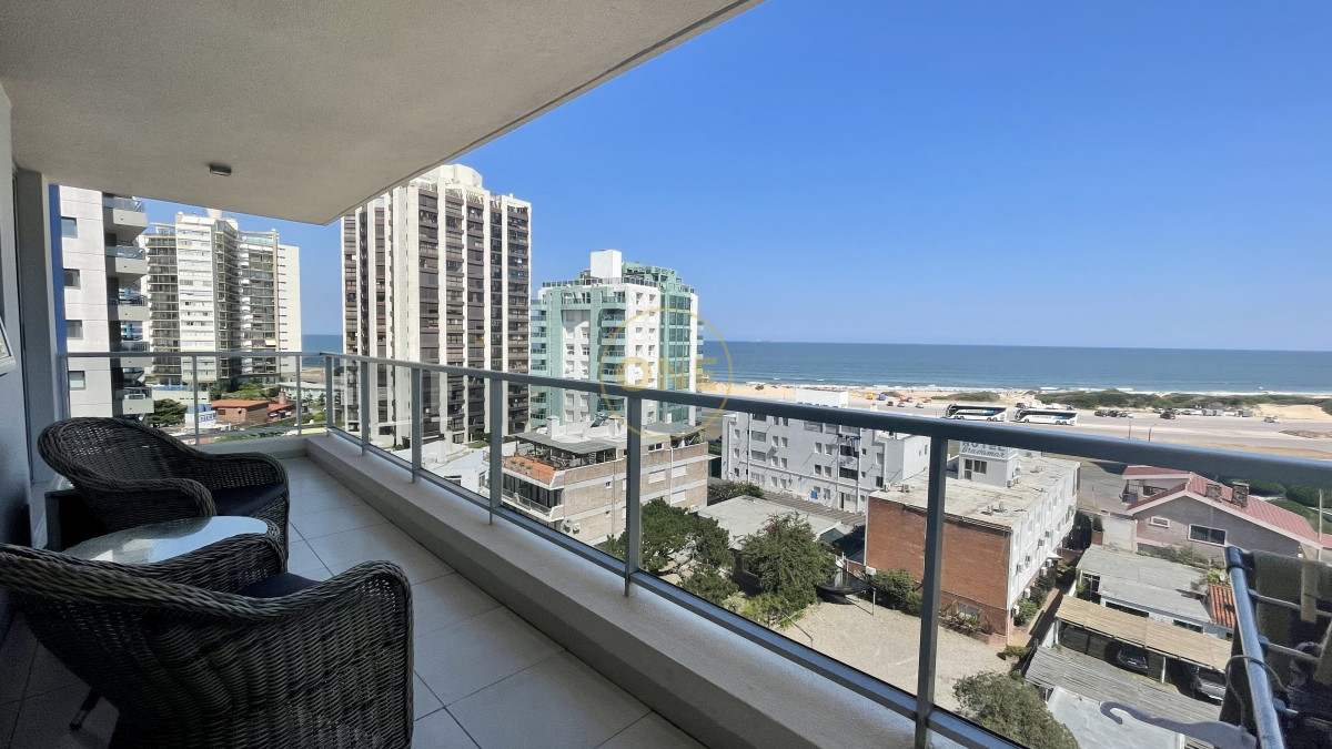 Apartamento ID.1674 - Venta Apartamento con vista al mar playa Brava Punta del Este 