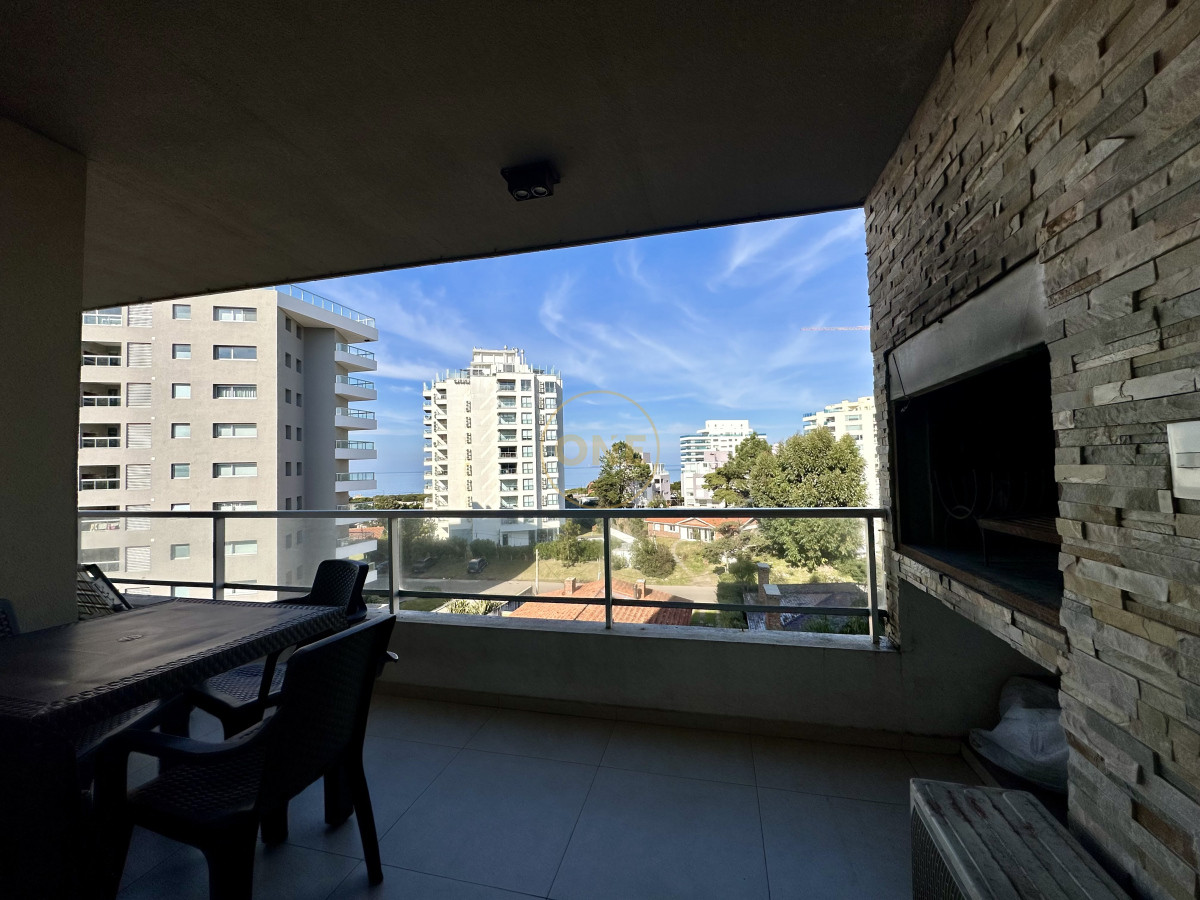 Apartamento ID.1782 - Venta Apartamento playa Brava Vista al mar 2 Dormitorios 